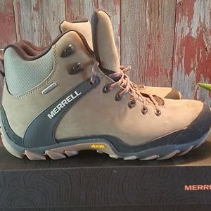 New Merrell hiking boots